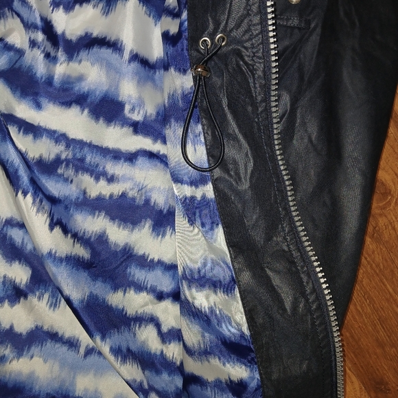 BCBG generation rain coat - Picture 4 of 8